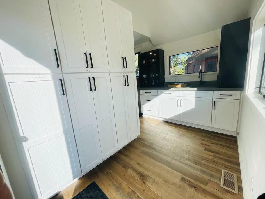 Sled-Ski Lakeside Village Cabin - Spa - Bbq - Firepit - Loft - Games Big Bear Lake Luaran gambar